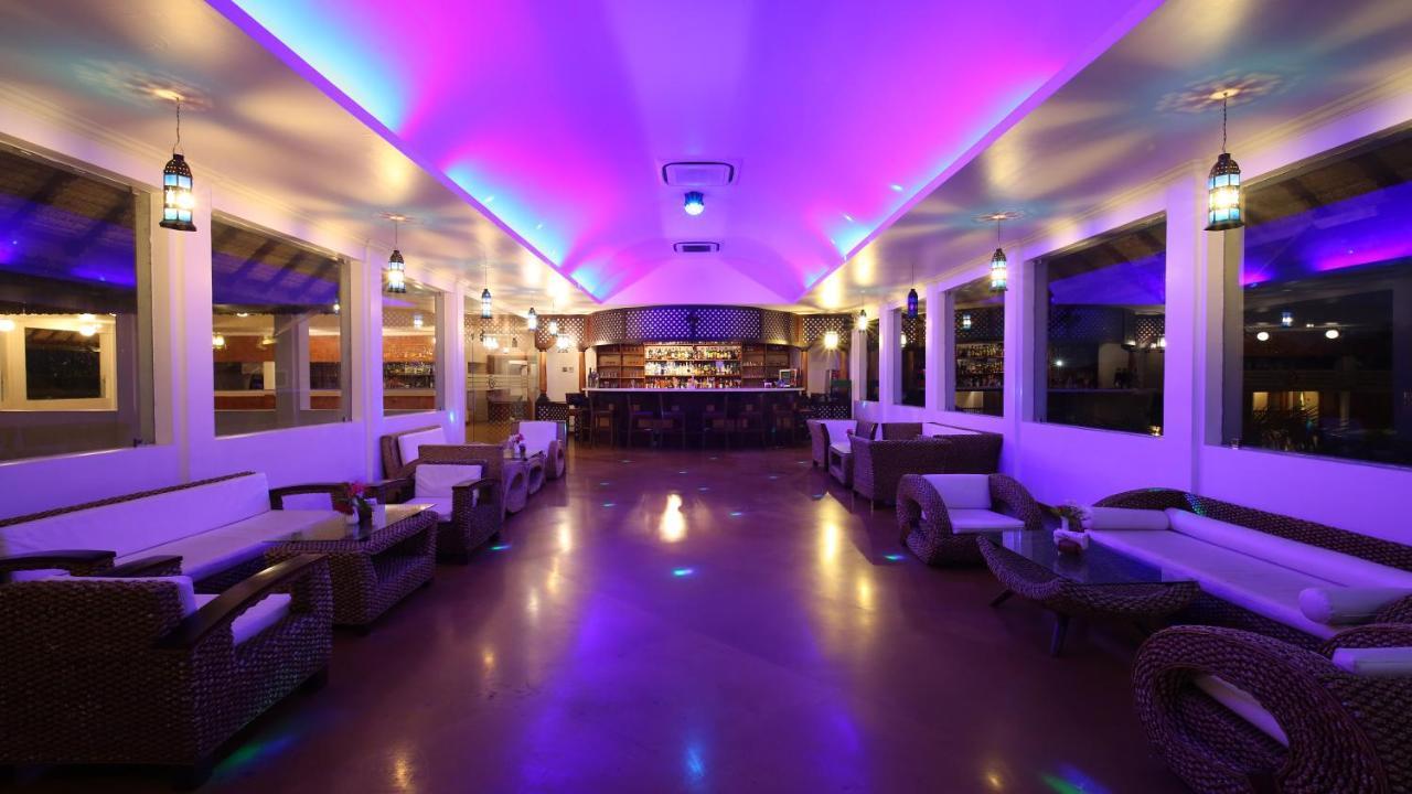 Hotel Le Pondy à Pondichéry Extérieur photo