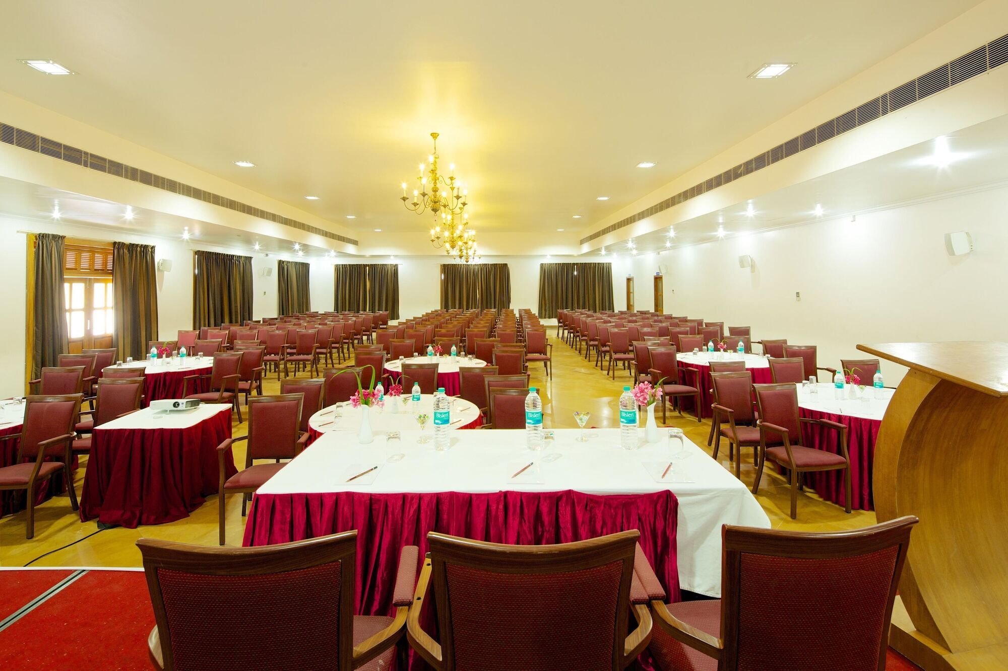 Hotel Le Pondy à Pondichéry Extérieur photo
